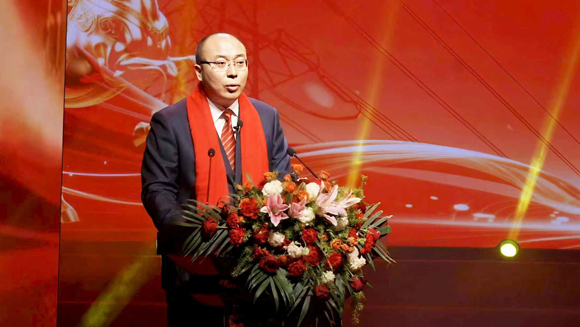 天富能源股份有限公司2025年度总结表彰暨2026年迎新春团拜会隆重举行
